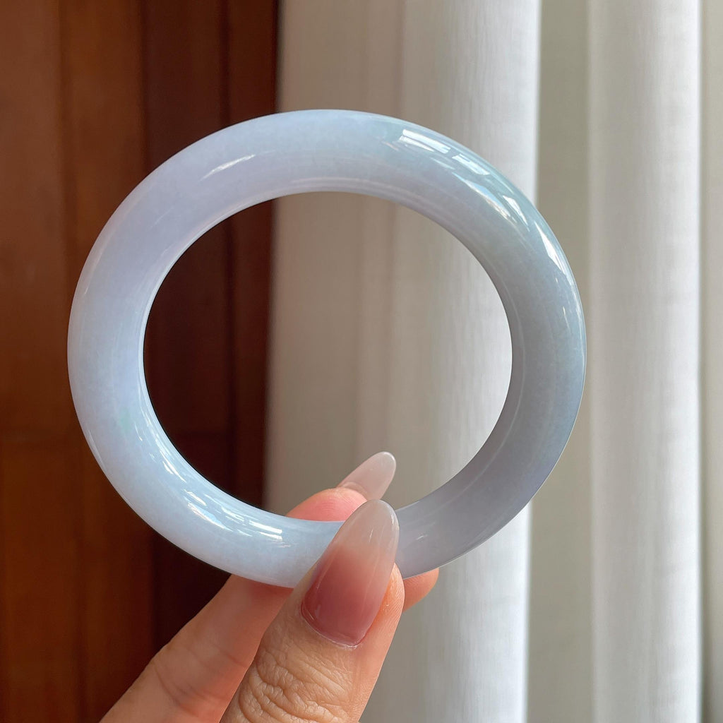 糯冰带底色翡翠圆条手镯（58.4mm）（yc295065）