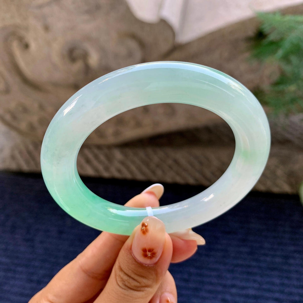 糯冰种翠绿圆条手镯（56.3mm）（yc243459）