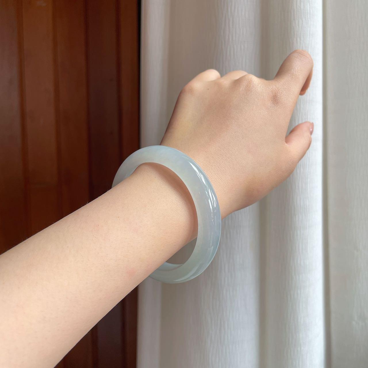 冰种晴底翡翠平安镯（55.5mm)（yc350439）