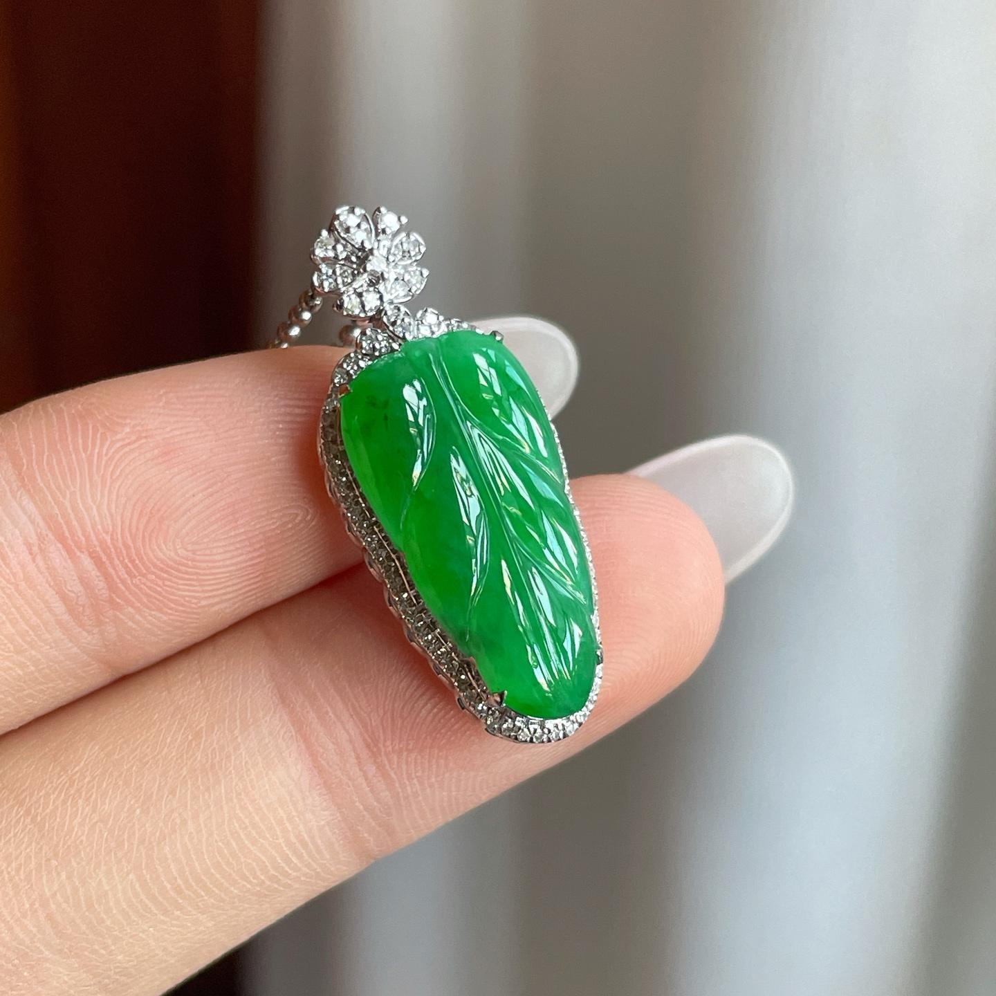 18k金镶糯冰满绿翡翠叶子（yc258412）