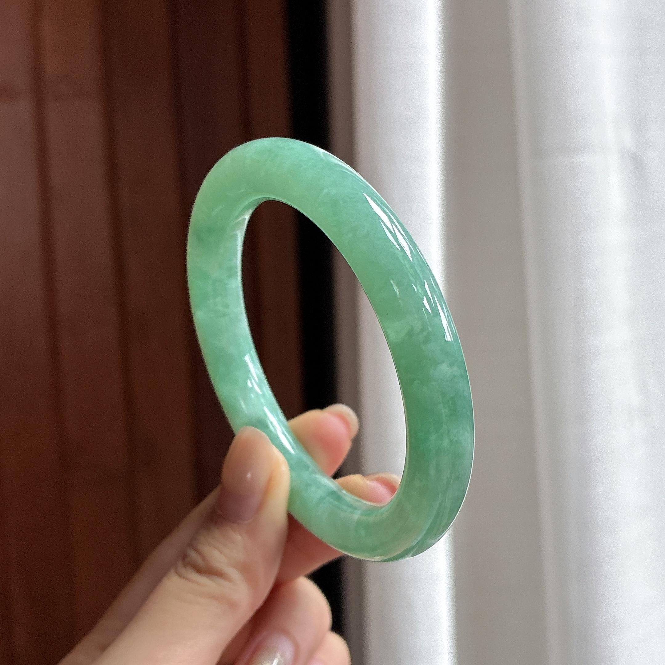 细糯种果绿圆条手镯 54圈 天然缅甸A货翡翠（yc482386）