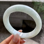 细糯种淡晴底飘黄翡正圈平安镯  57.2圈   天然缅甸A货翡翠（yc407873）