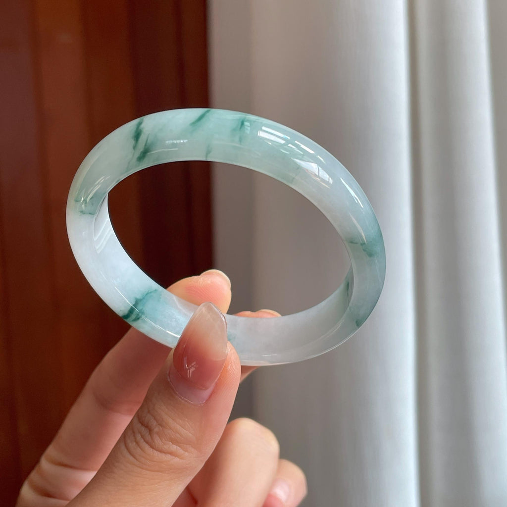 糯冰翡翠飘花贵妃镯（55mm）（yc346547）