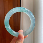 冰玻种飘花翡翠圆条手镯（56mm）（yc329516）