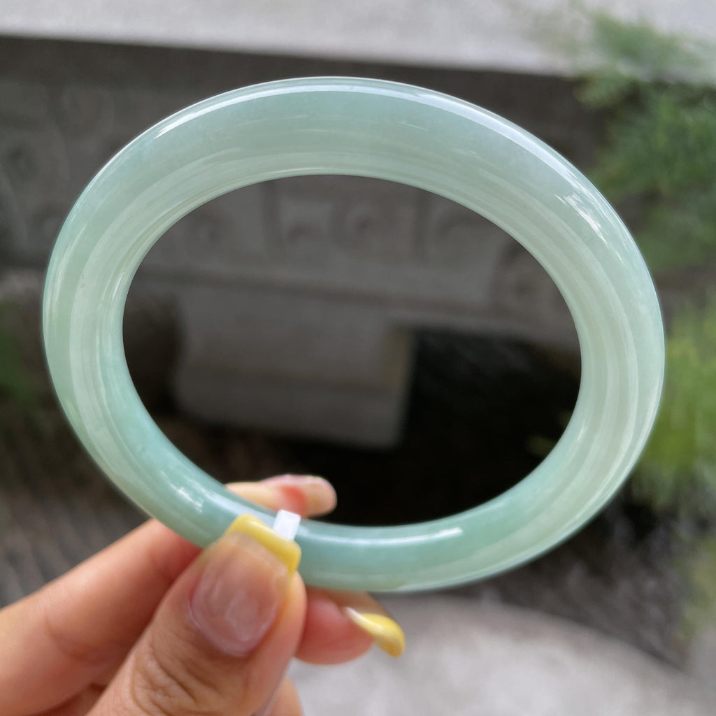 大圈口     细糯种晴底圆条手镯59圈    天然缅甸A货翡翠（yc387367）