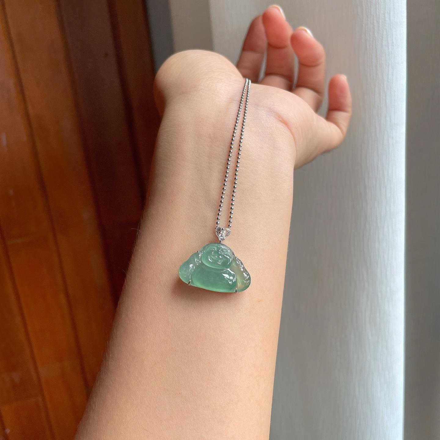 18k金镶冰种湖水绿翡翠佛公（yc257810）