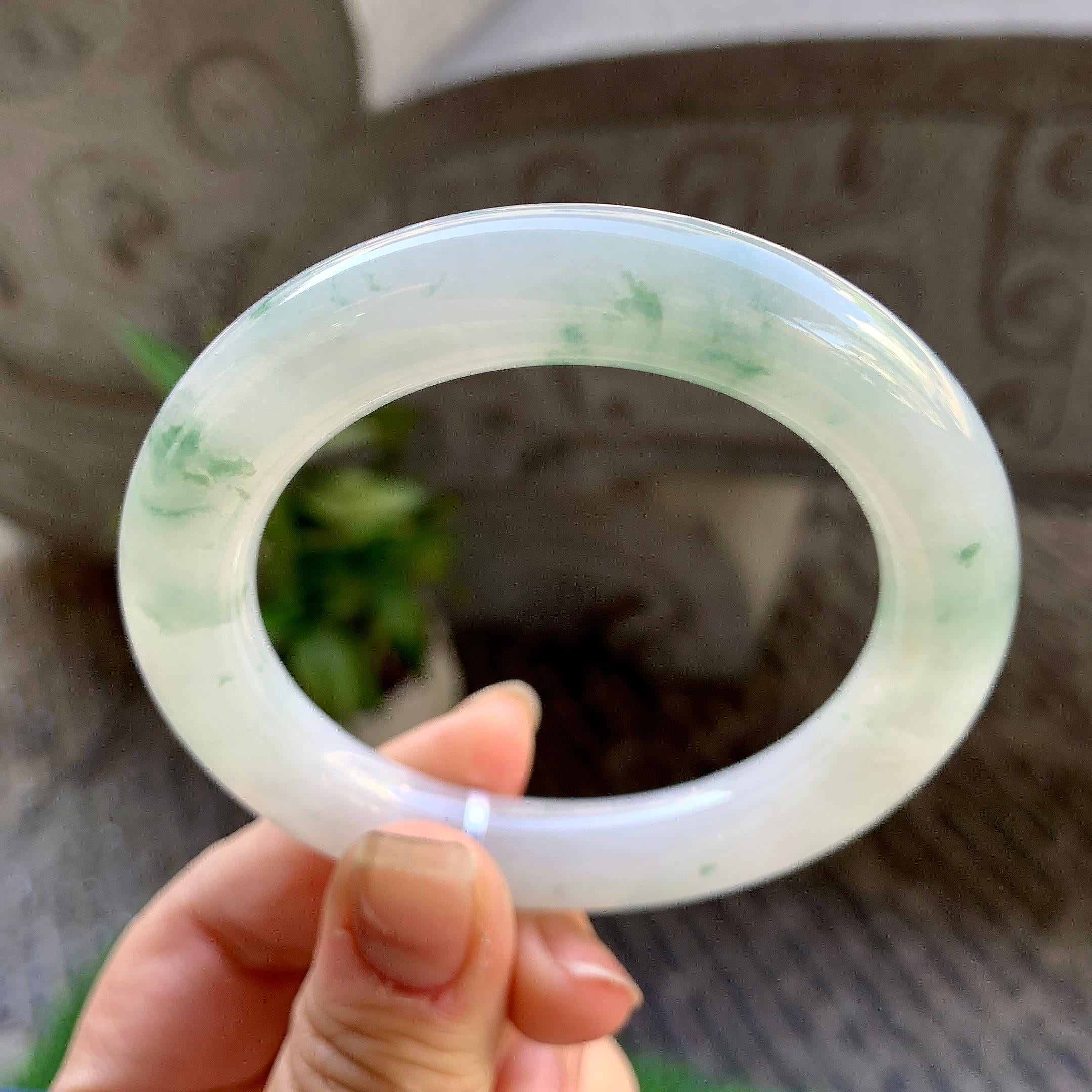 糯冰种飘花圆条手镯（54.6mm）（yc307303）