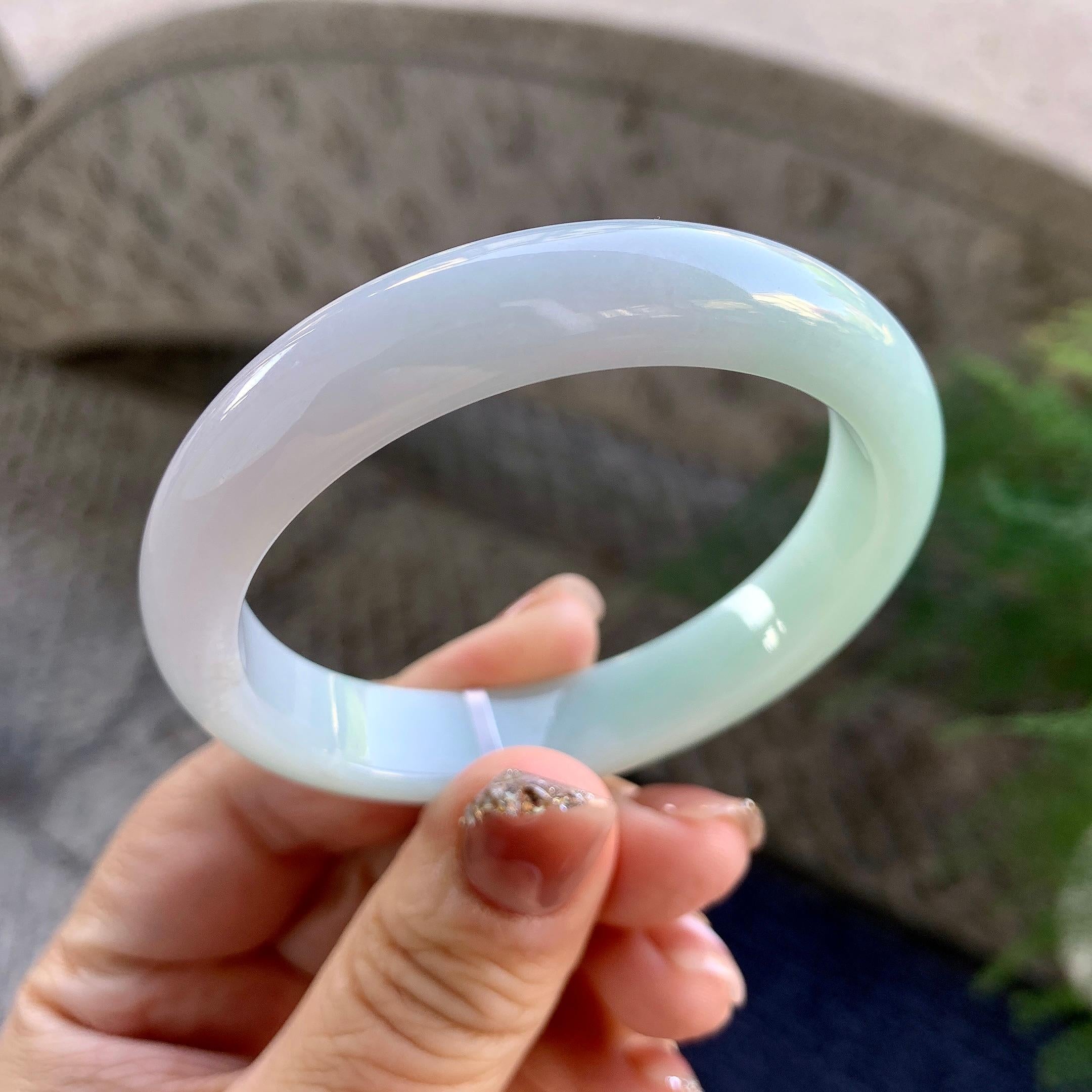 细糯种淡晴底贵妃手镯（53.4mm）（yc276209）