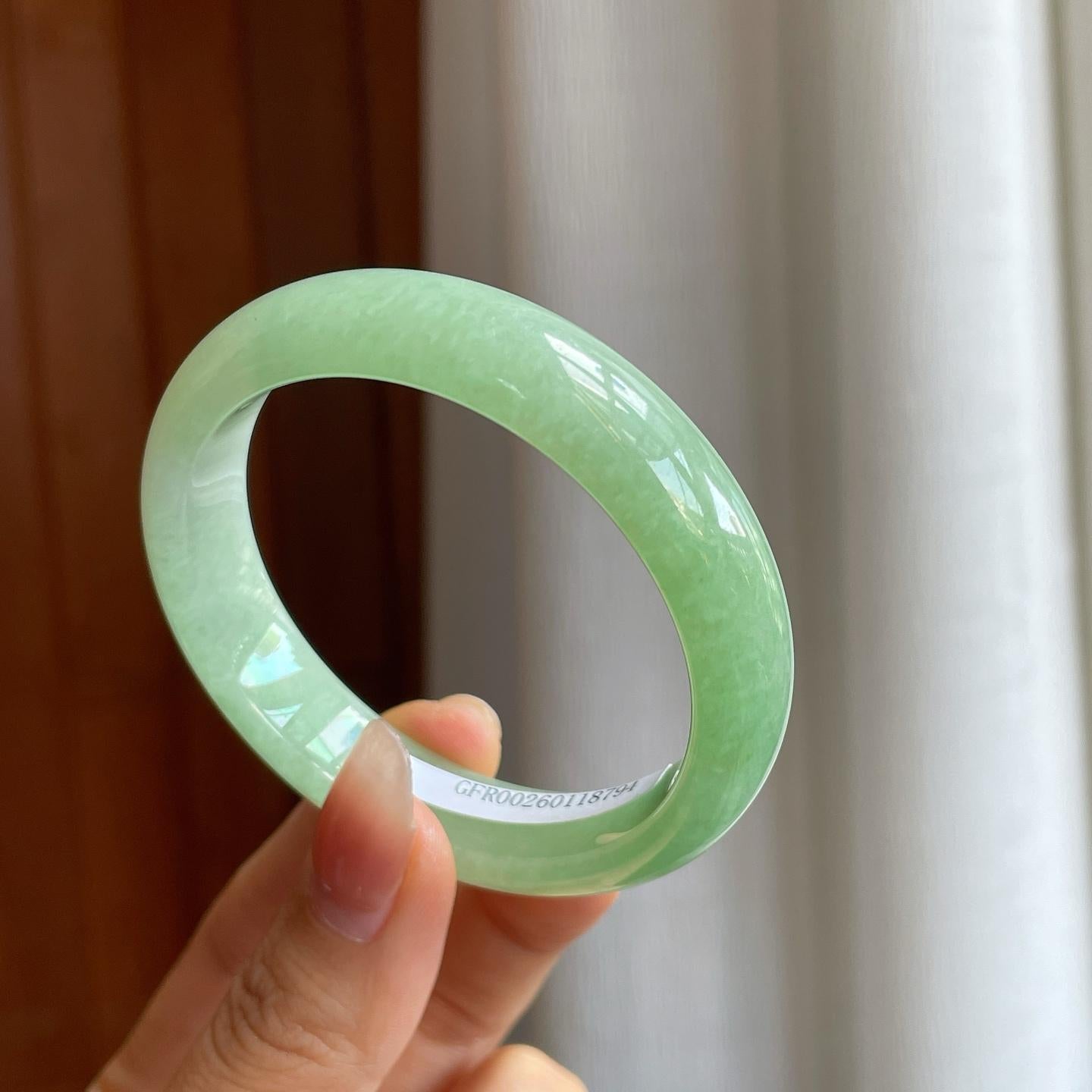糯冰果绿翡翠平安镯（54mm）（yc329473）