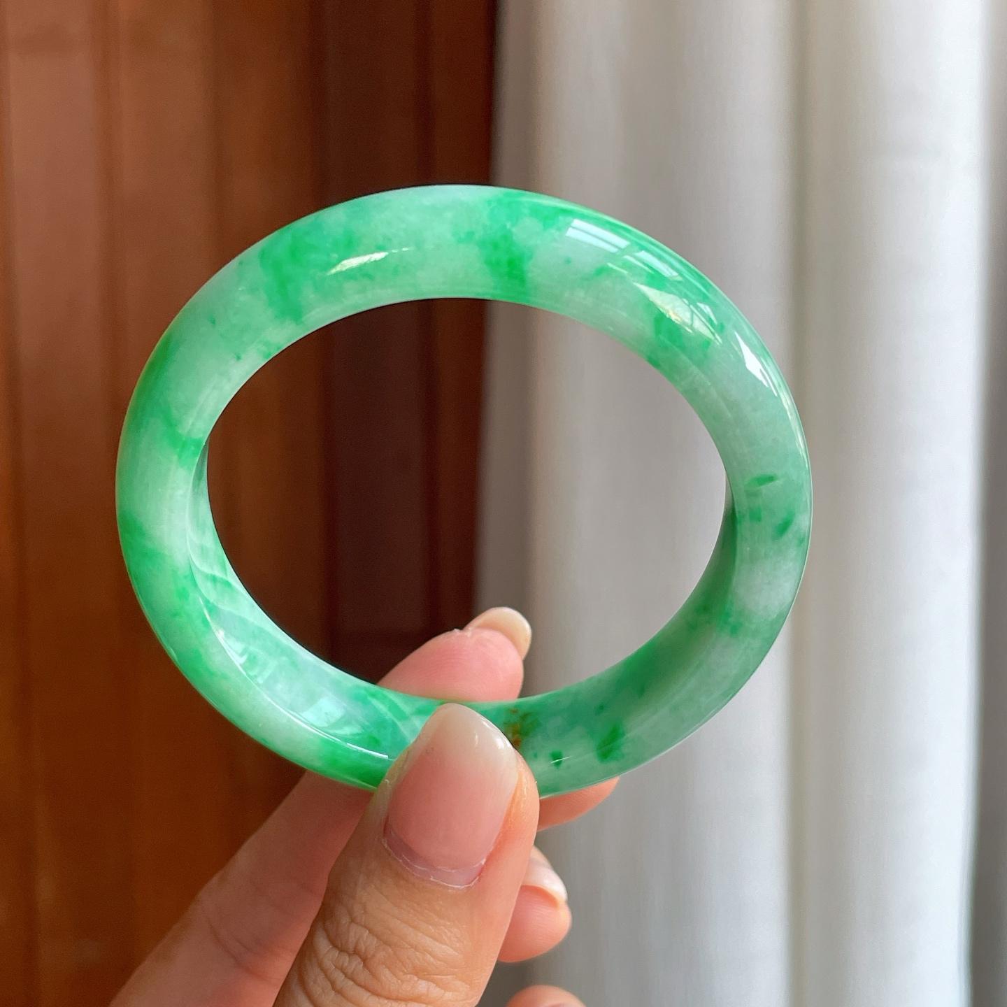 糯冰满圈翠色翡翠平安镯（54mm）（yc400162）