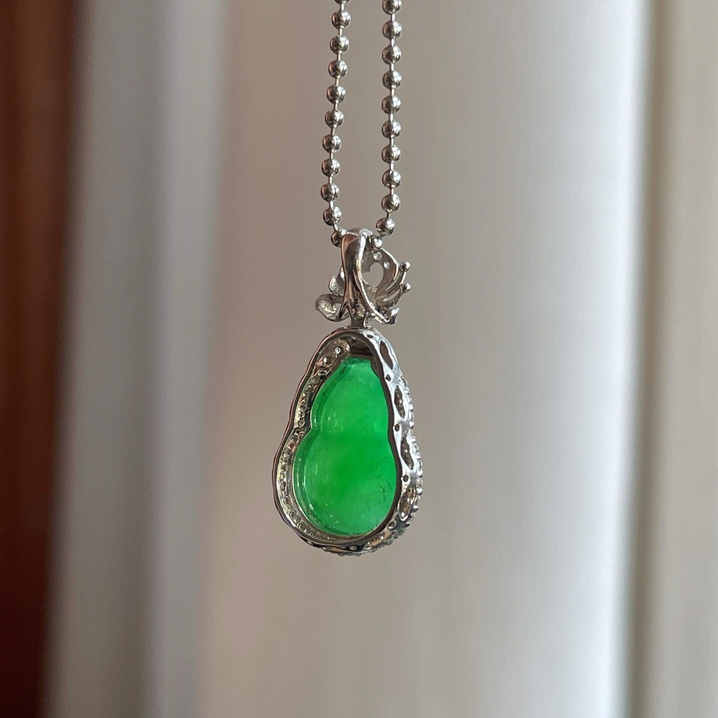 18k金钻镶糯冰满绿翡翠葫芦（yc257846）