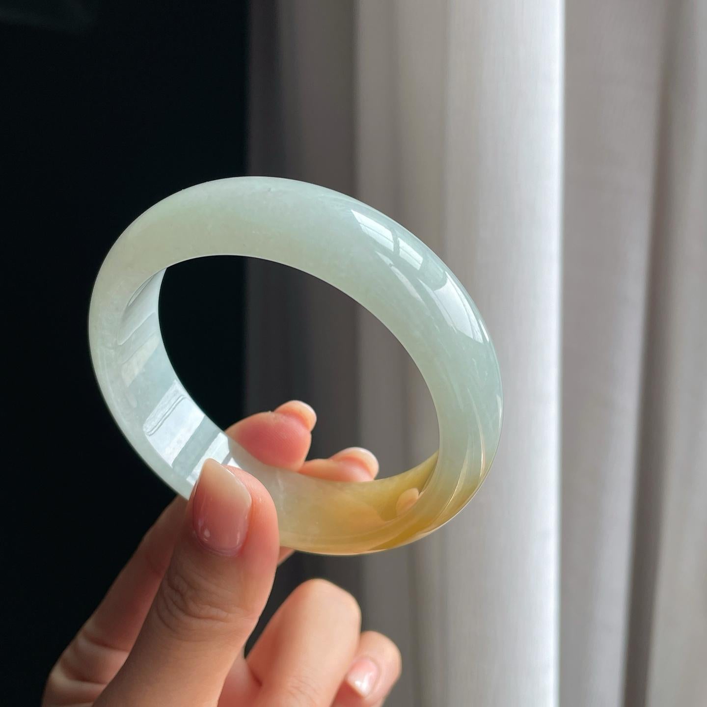 冰种黄翡宽版翡翠手镯（58.2mm）（yc397241）