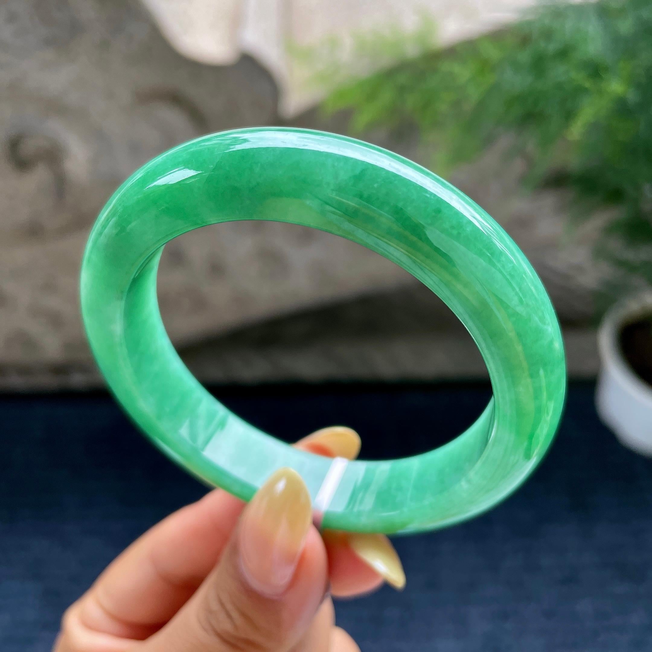细糯种满绿正圈平安镯56.3圈 天然缅甸A货翡翠（yc489338）