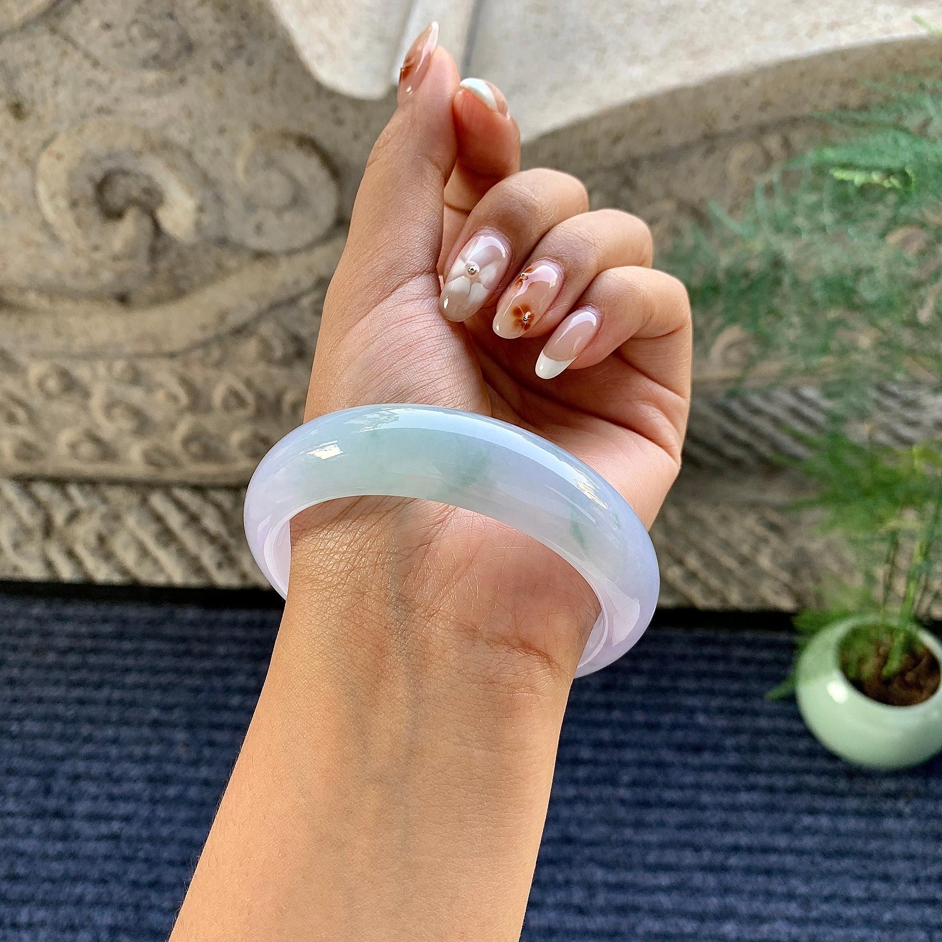 细糯种淡春彩宽版轮胎手镯（60.6mm）（yc249434）