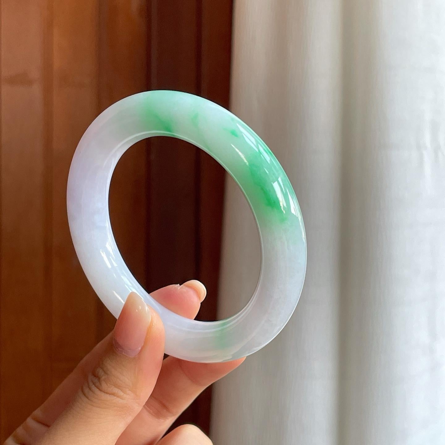 糯冰春底带色翡翠圆条手镯（57mm）（yc410817）