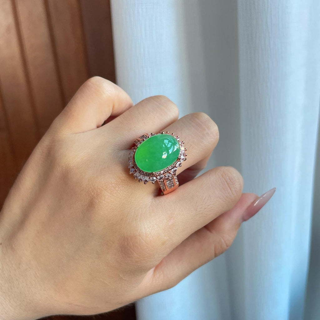 铜托糯冰晴绿底翡翠蛋面（yc265731）