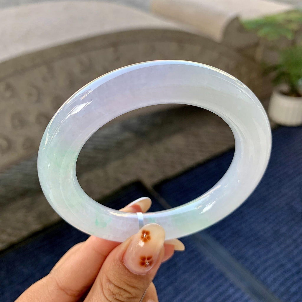 糯冰种春彩圆条手镯（55.5mm）（yc249444）