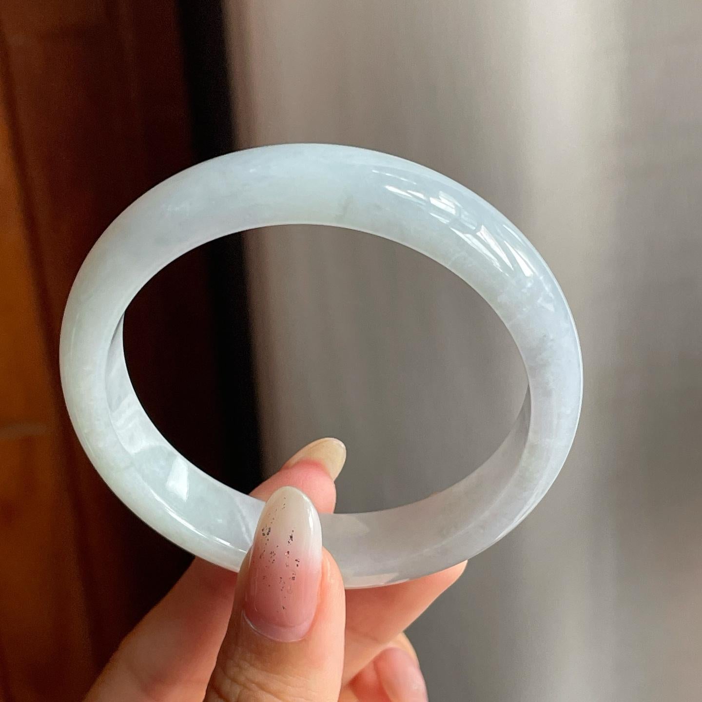 糯冰种淡底色翡翠平安镯（54mm）（yc217401）
