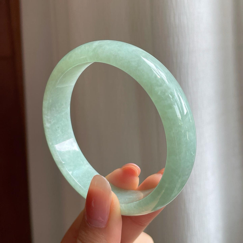 糯冰晴底翡翠平安镯（56mm)（yc345512）