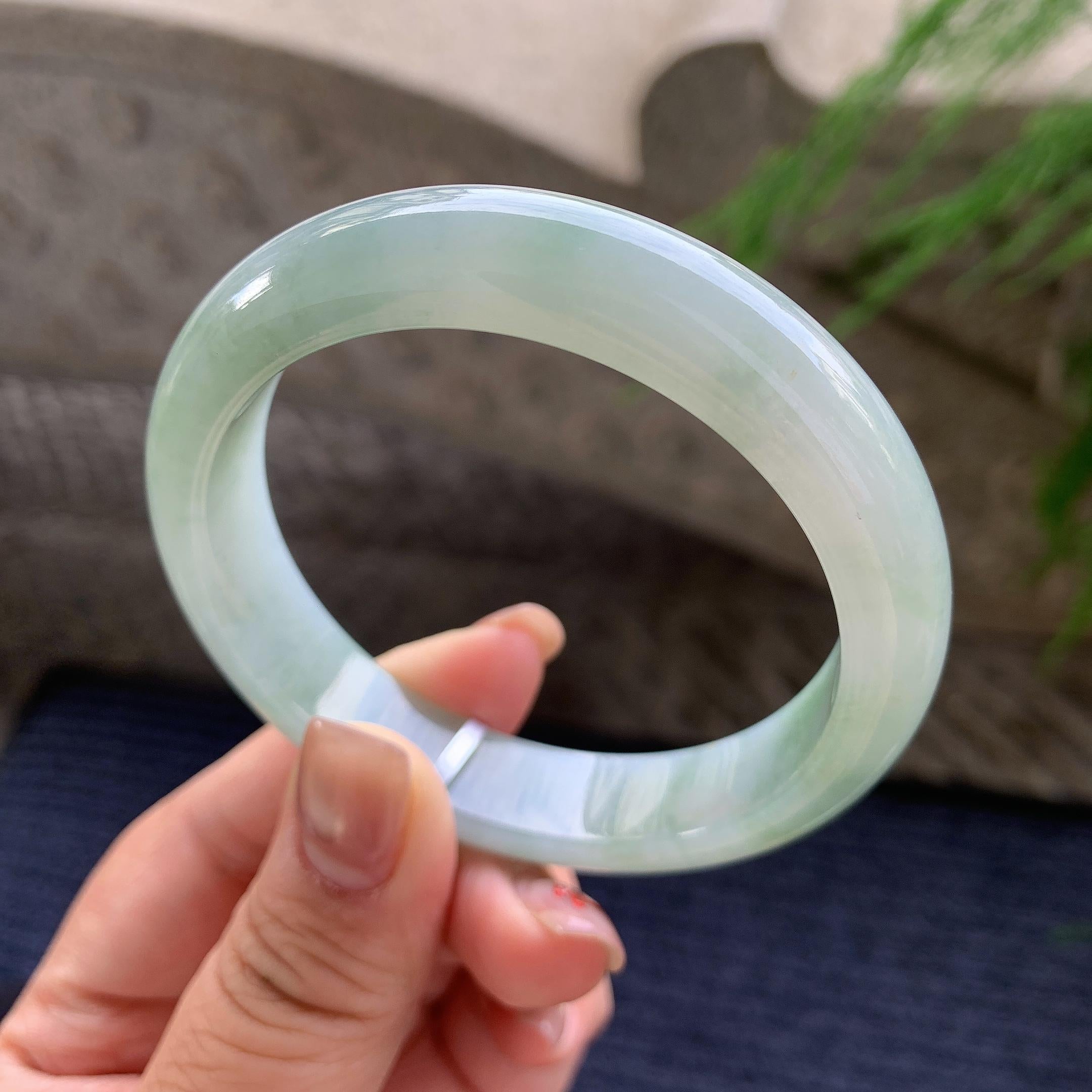 细糯种飘绿花正圈平安镯 56.8圈口 天然缅甸A货翡翠（yc350647）