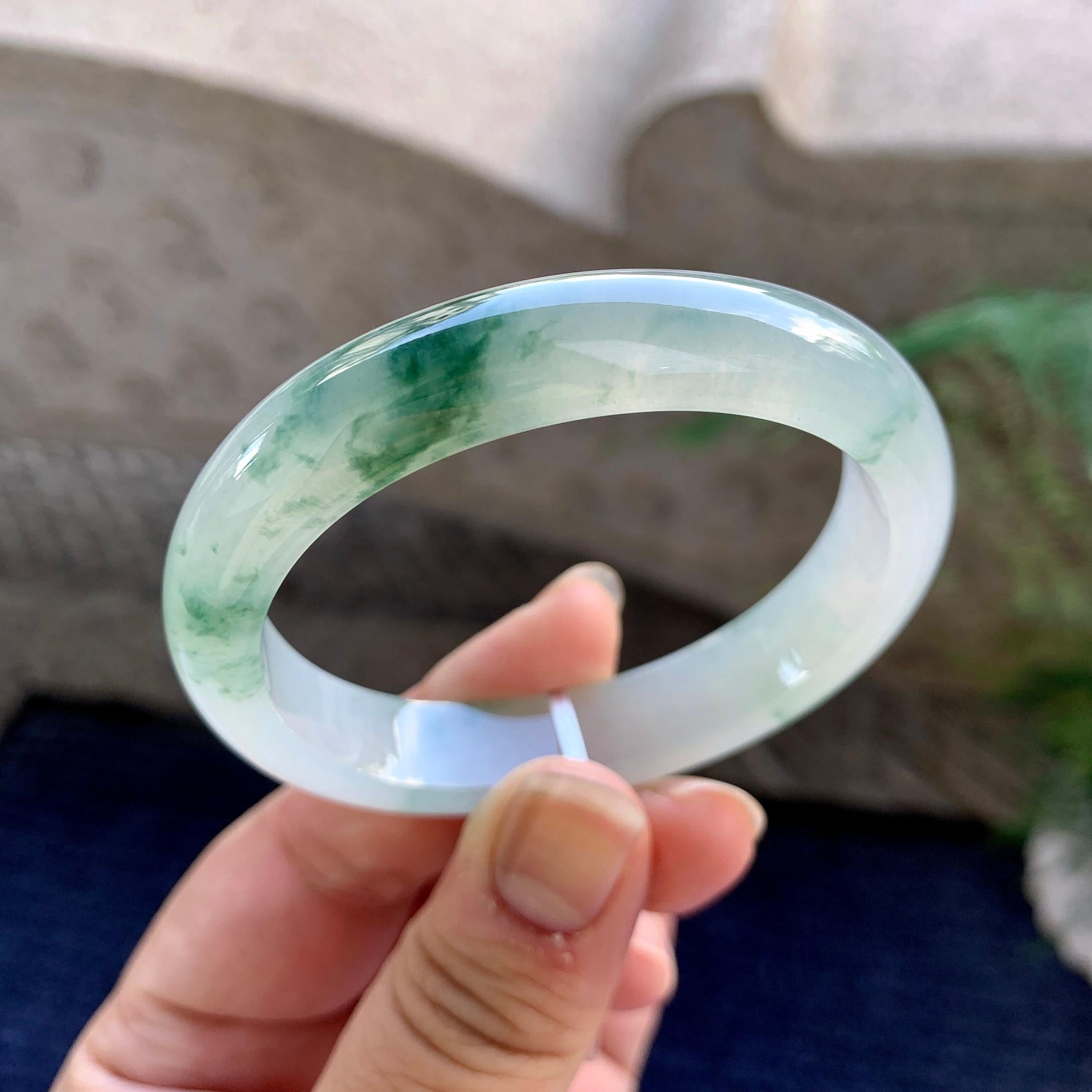 糯冰种飘花贵妃手镯（53.6mm）（yc223260）