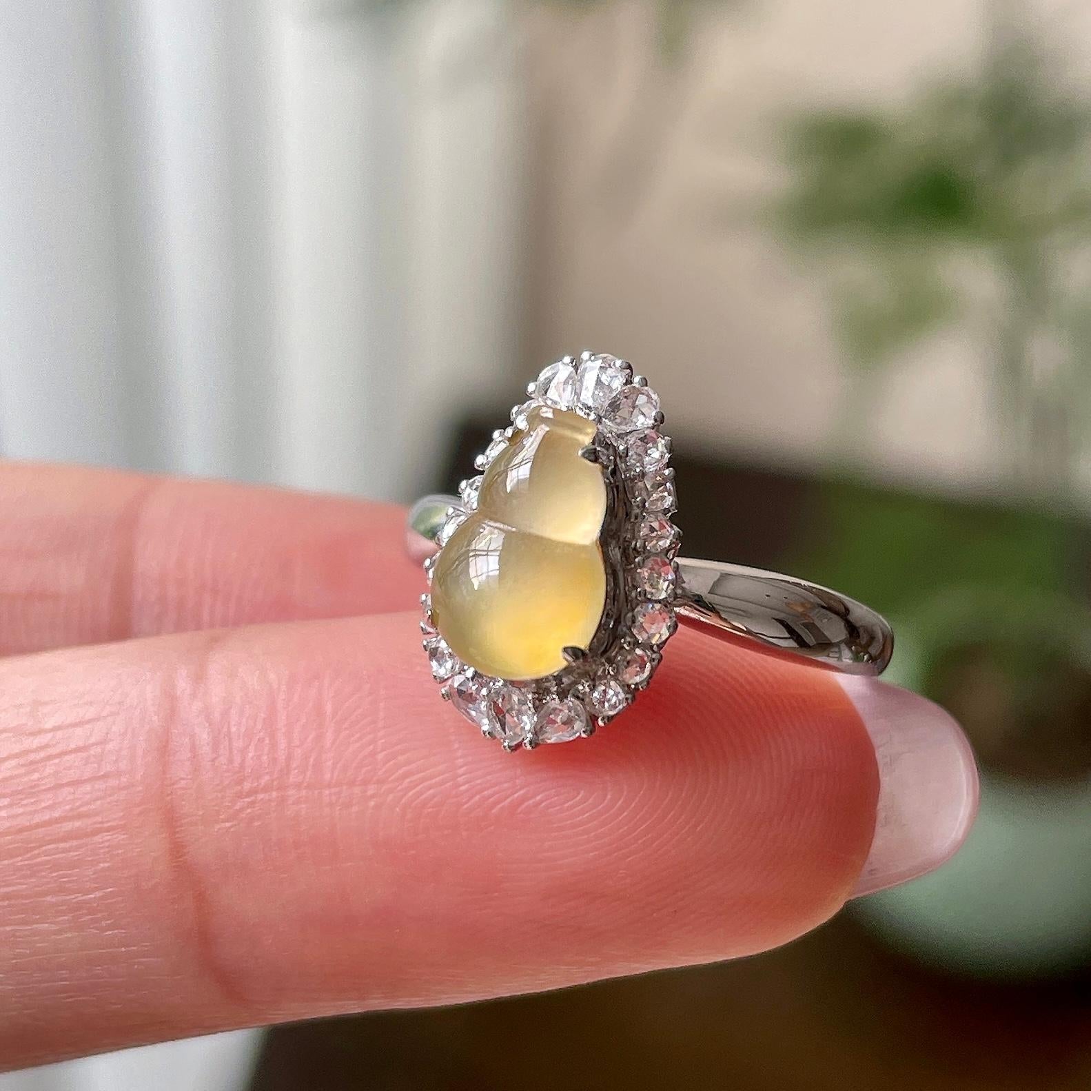 18k金钻镶冰种黄翡葫芦戒指天然缅甸A货翡翠（yc321387）