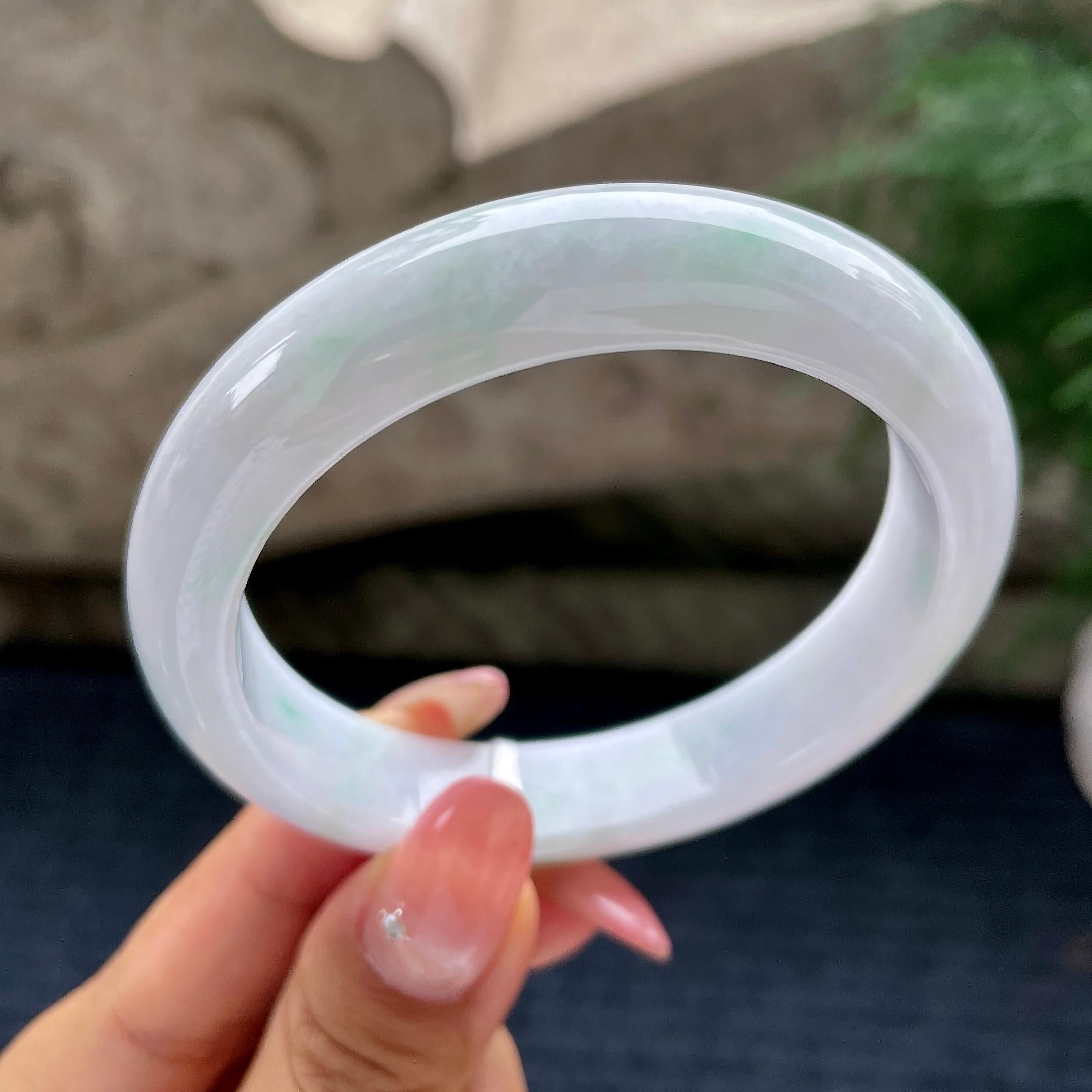 细糯种飘绿花正圈平安镯57.8圈   天然缅甸A货翡翠（yc441128）