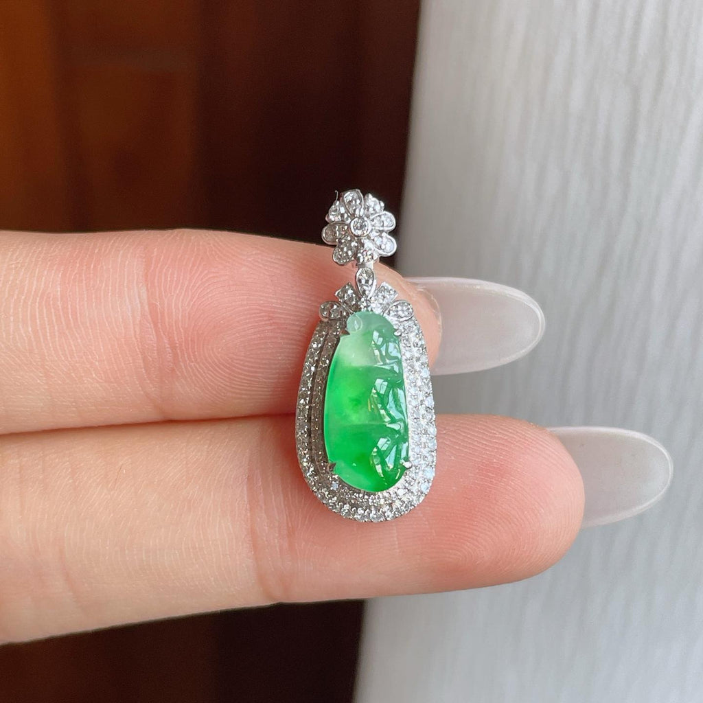 18k金钻镶冰种带色翡翠豆子（yc257832）