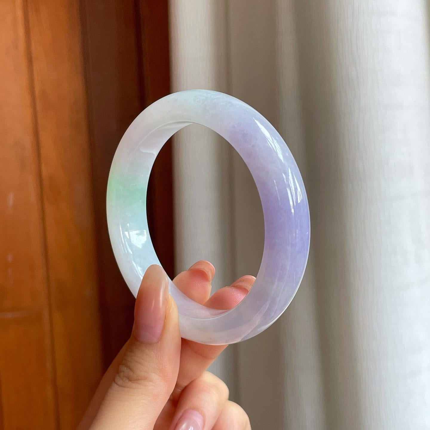 糯冰春带彩翡翠平安镯（54.8mm)（yc362695）