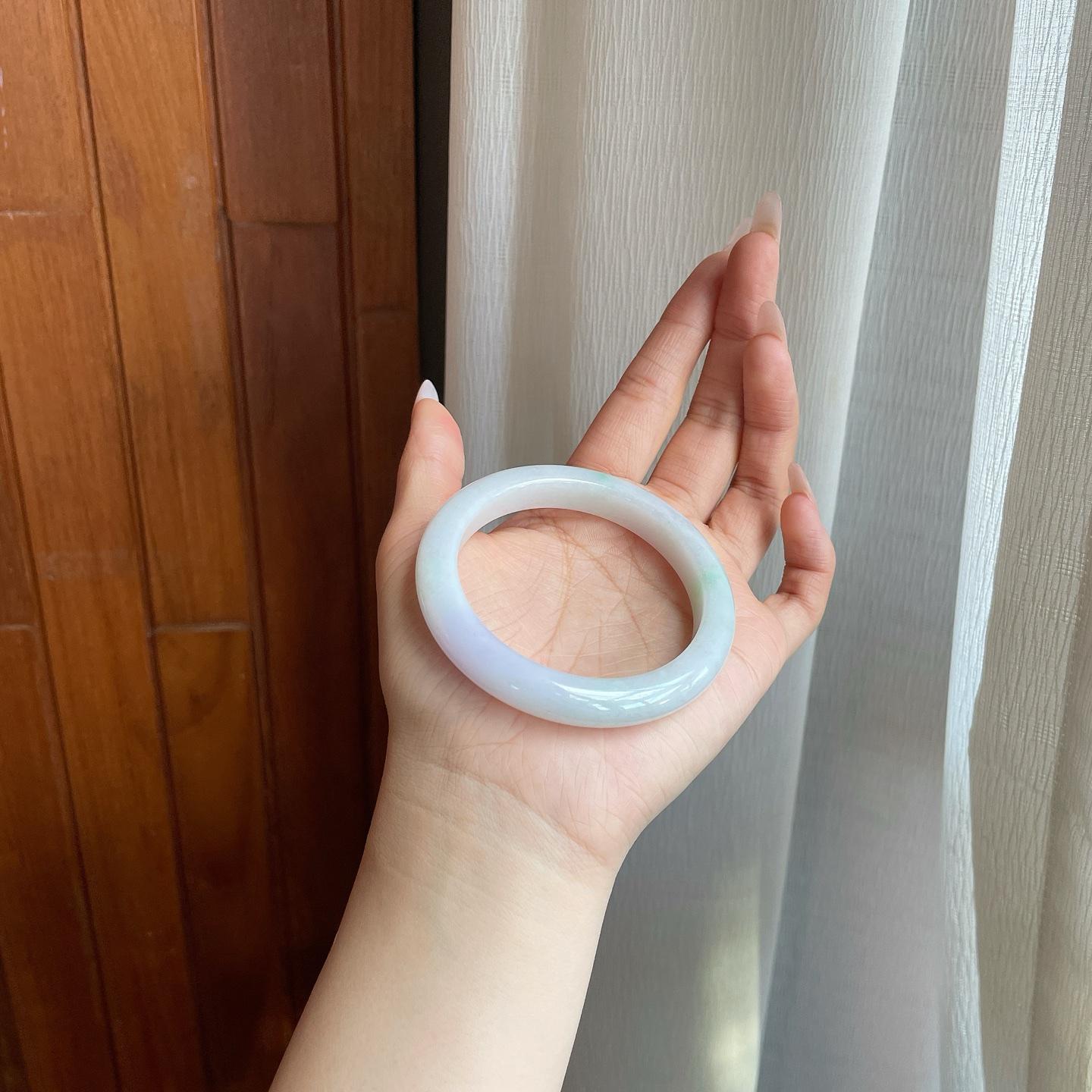 细糯冰淡椿彩翡翠平安镯（56.5mm）（yc283244）