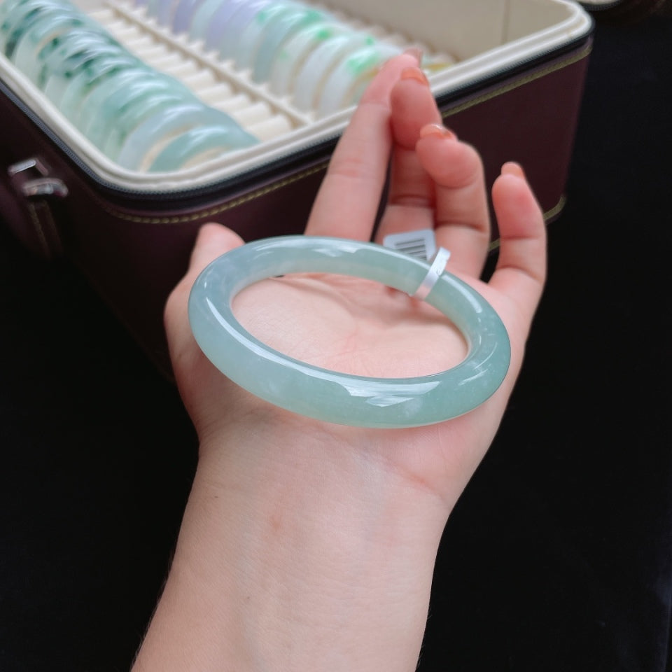 糯冰湖水蓝圆条翡翠手镯（56mm）（yc017381）