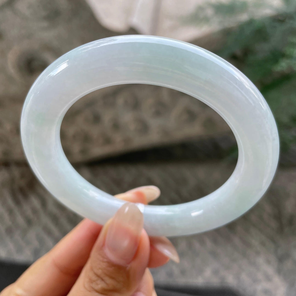 细糯种带底色圆条手镯55圈    天然缅甸A货翡翠（yc351371）