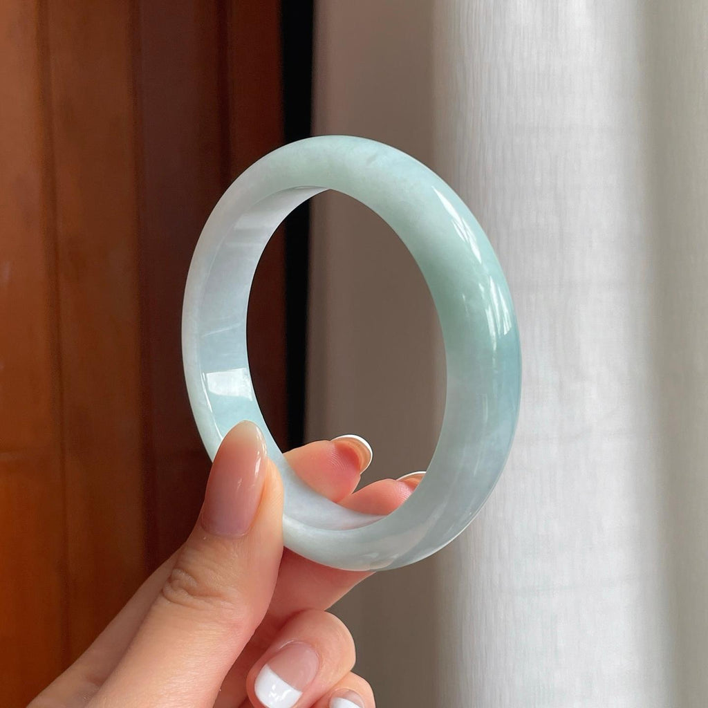 糯冰晴底翡翠平安镯（56mm)（yc378051）