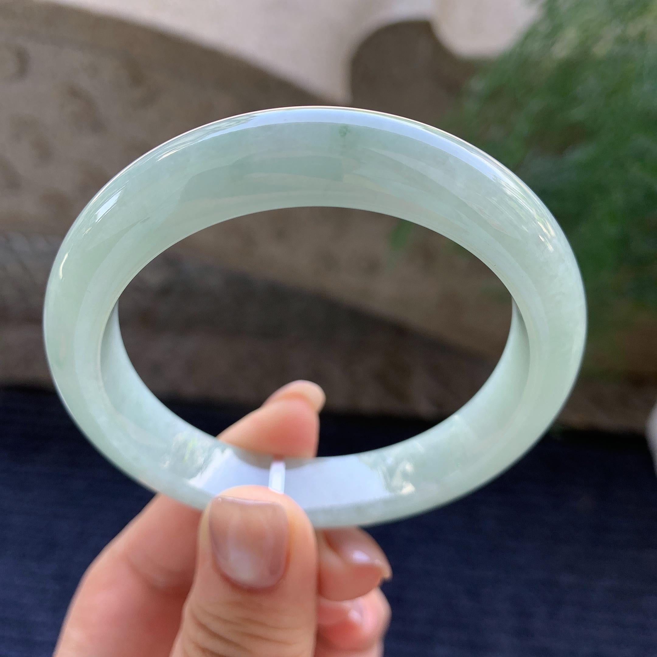 细糯种带底色正圈平安镯  56.5圈口  天然缅甸A货翡翠（yc400171）