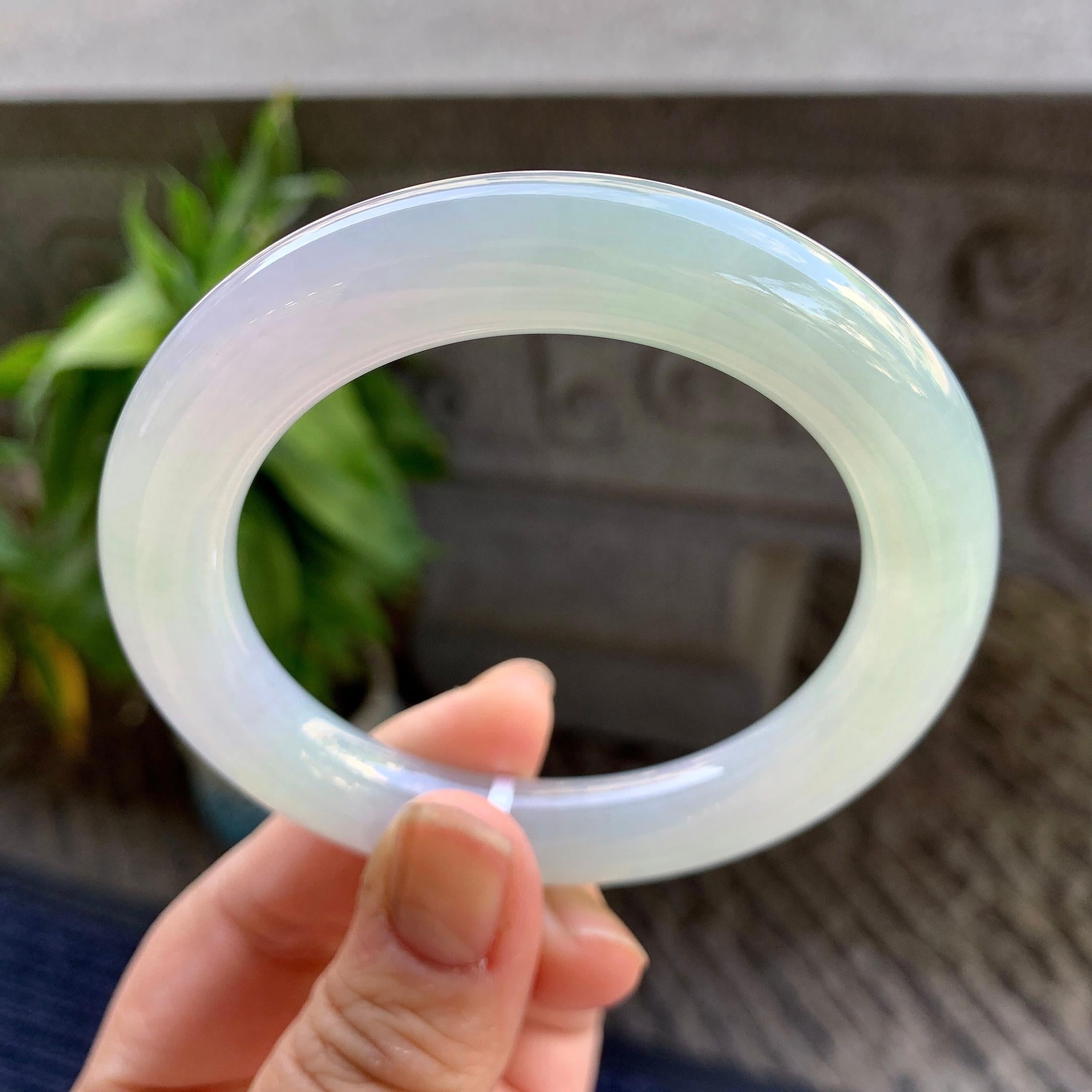 细糯种淡春彩圆条手镯56圈口 天然缅甸A货翡翠（yc334200）
