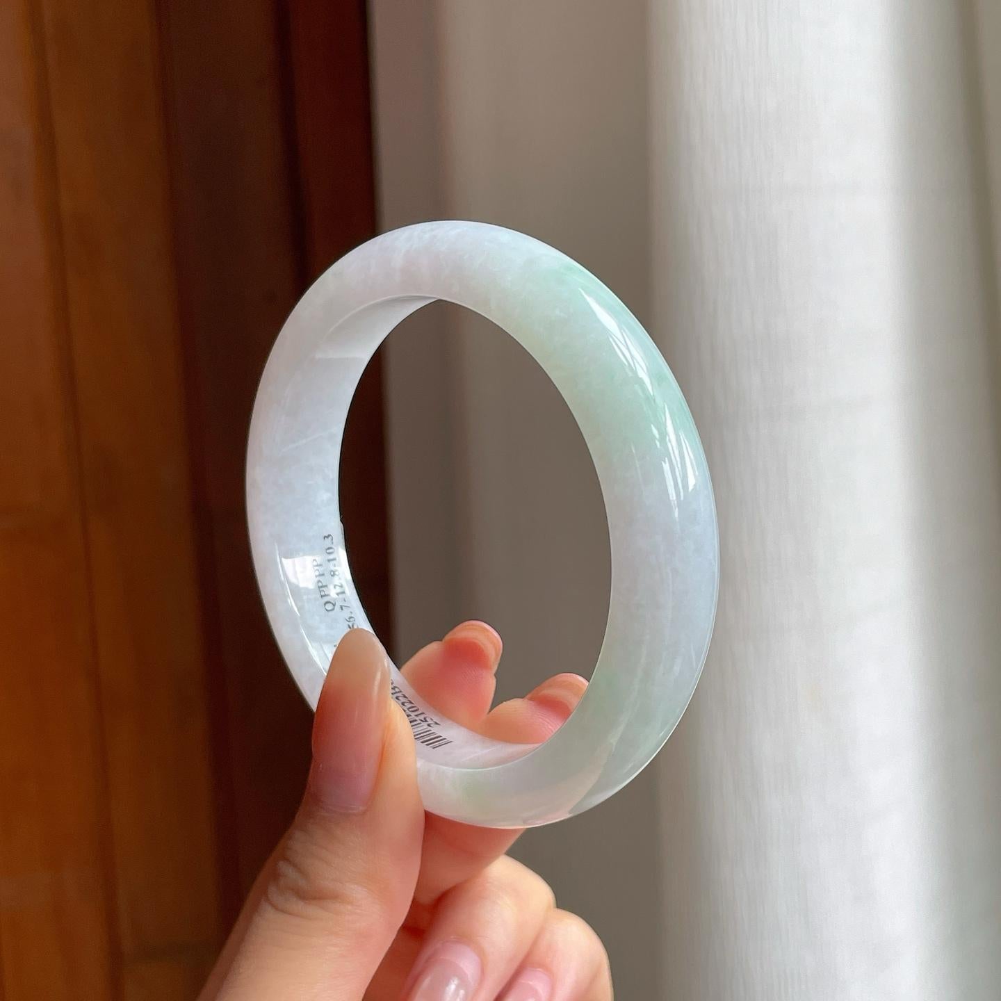 糯冰带色翡翠平安镯（56.7mm)（yc365767）