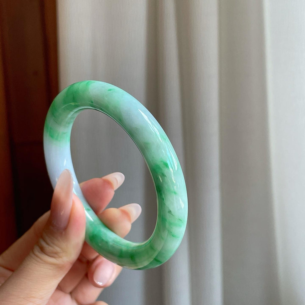 细糯冰飘花翡翠圆条手镯（54.3mm）（yc272908）