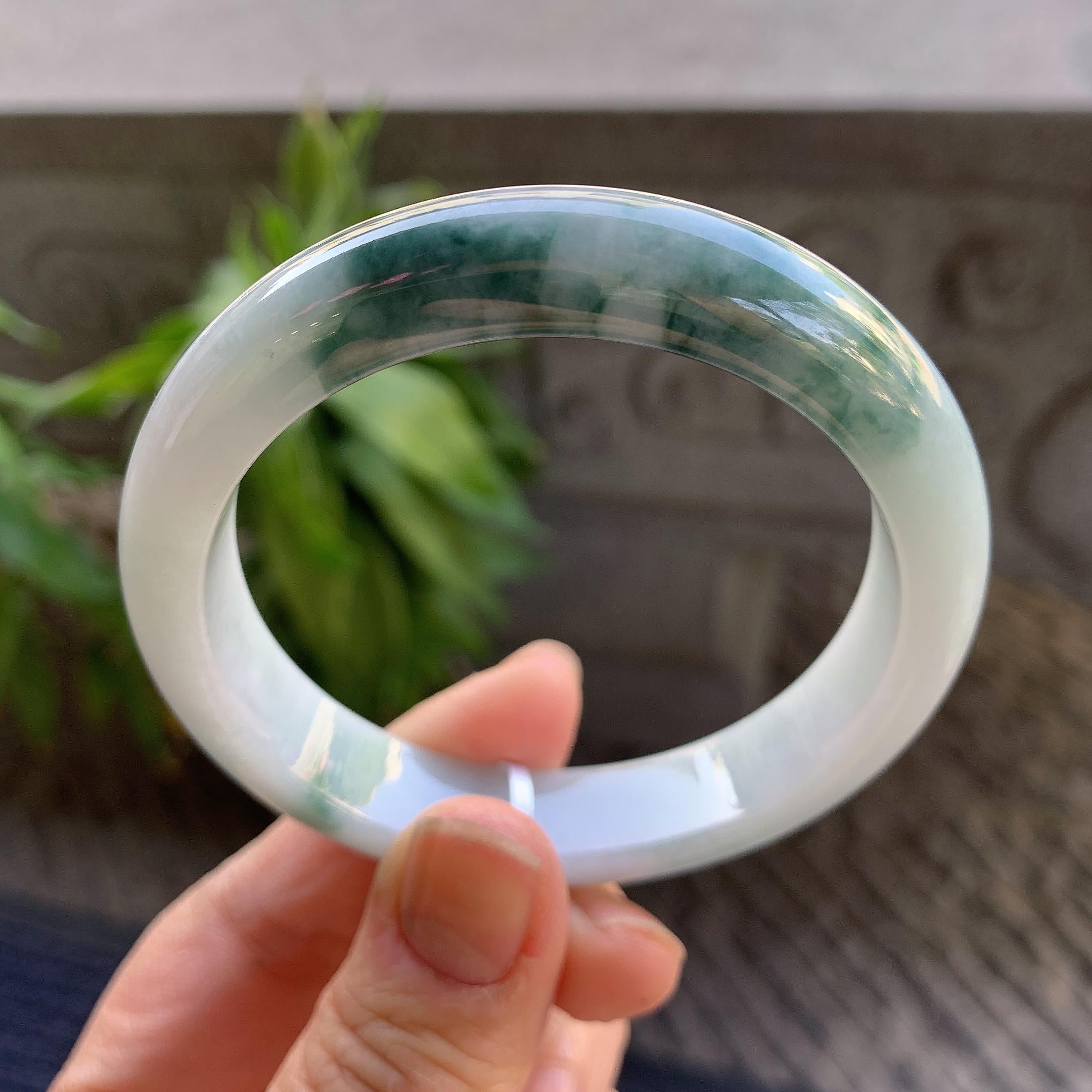 细糯种飘蓝花正圈平安镯55圈口 天然缅甸A货翡翠（yc330286）