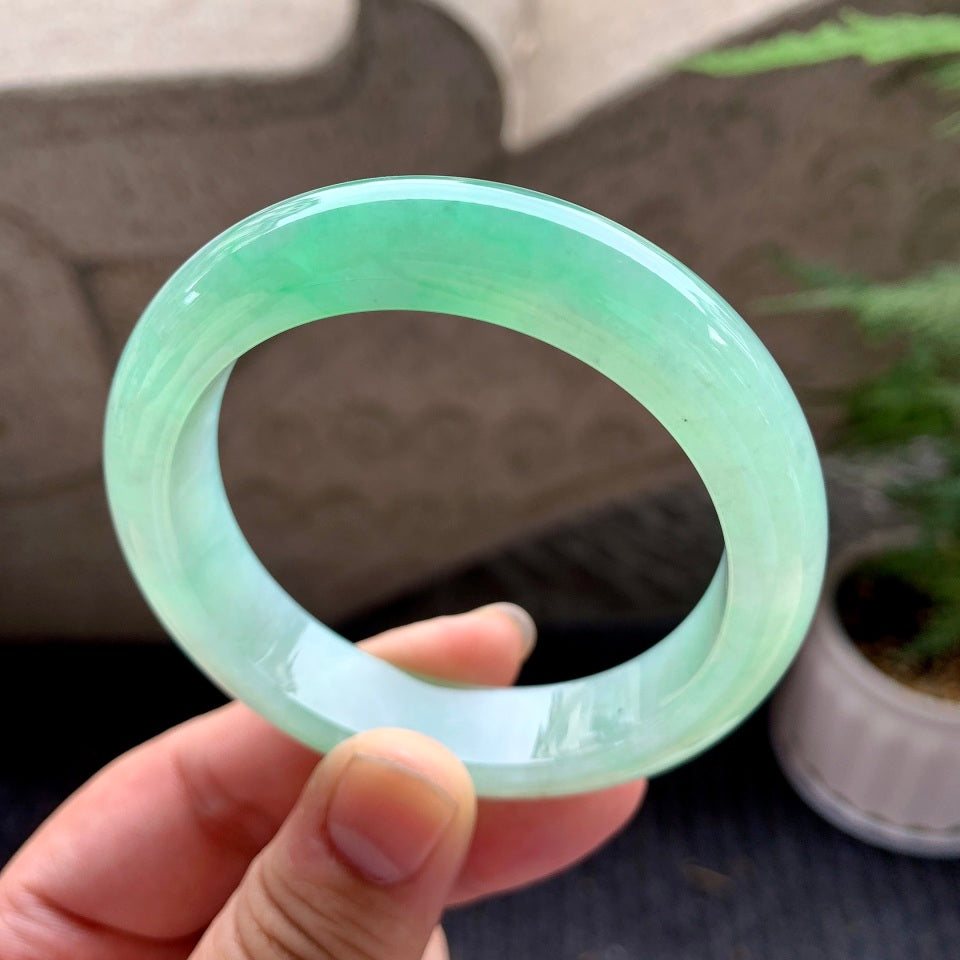 糯冰种绿晴水翡翠平安镯（53.2mm）（TF06240009）