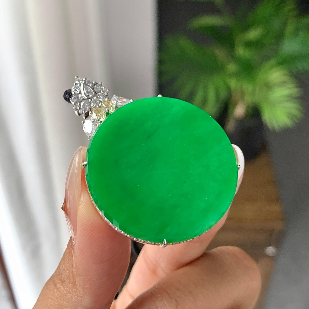 18K金钻镶冰种满绿无事牌吊坠（yc248218）