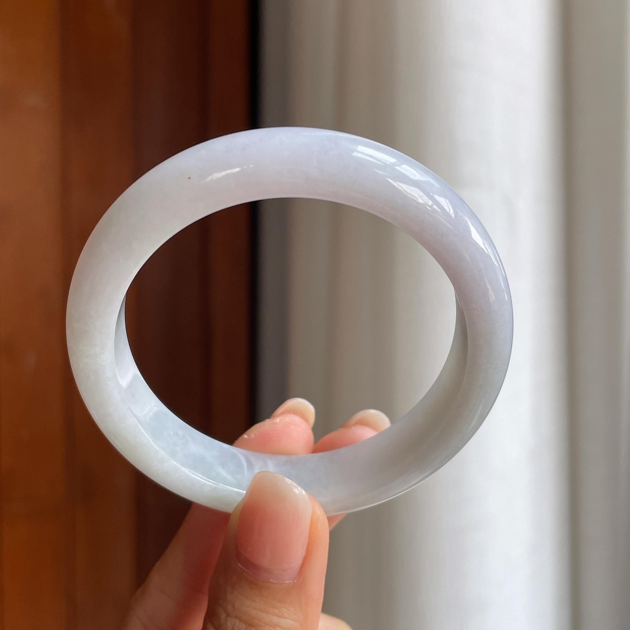 糯冰淡春底翡翠平安镯(54.7mm)（yc400241）