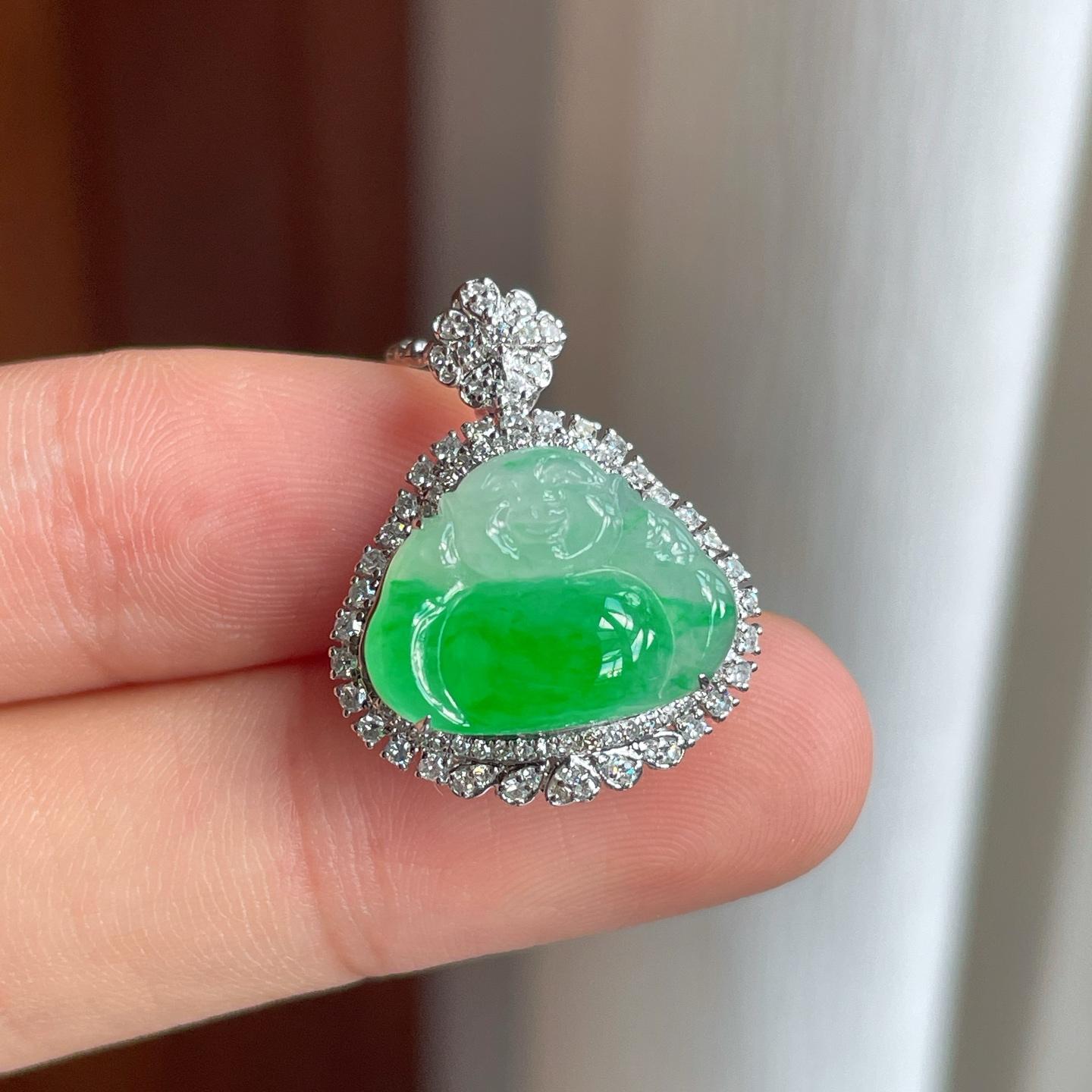 18k金钻镶糯冰带色翡翠佛公（yc255716）