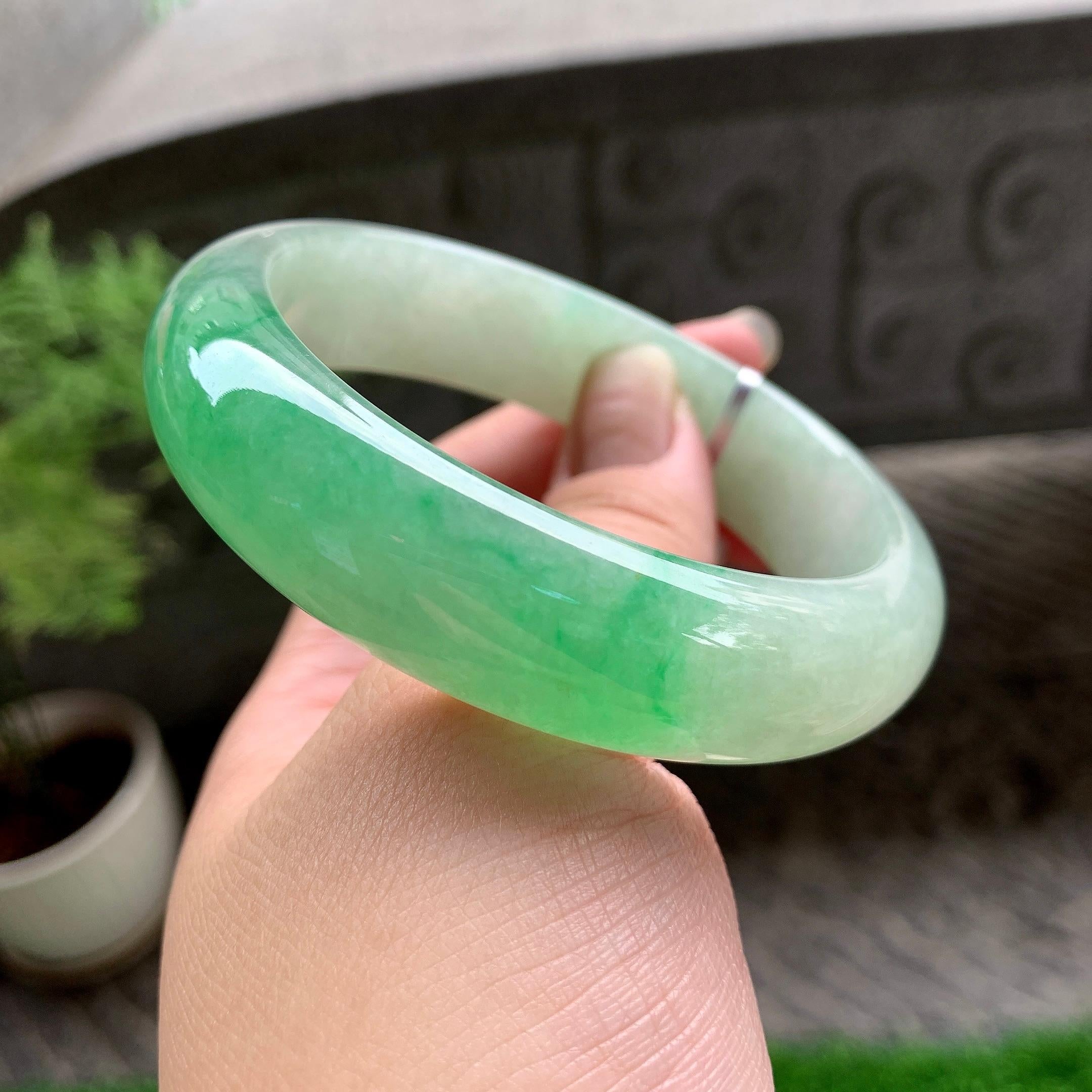 细糯种翠绿宽版轮胎手镯（59.3mm）（yc225043）