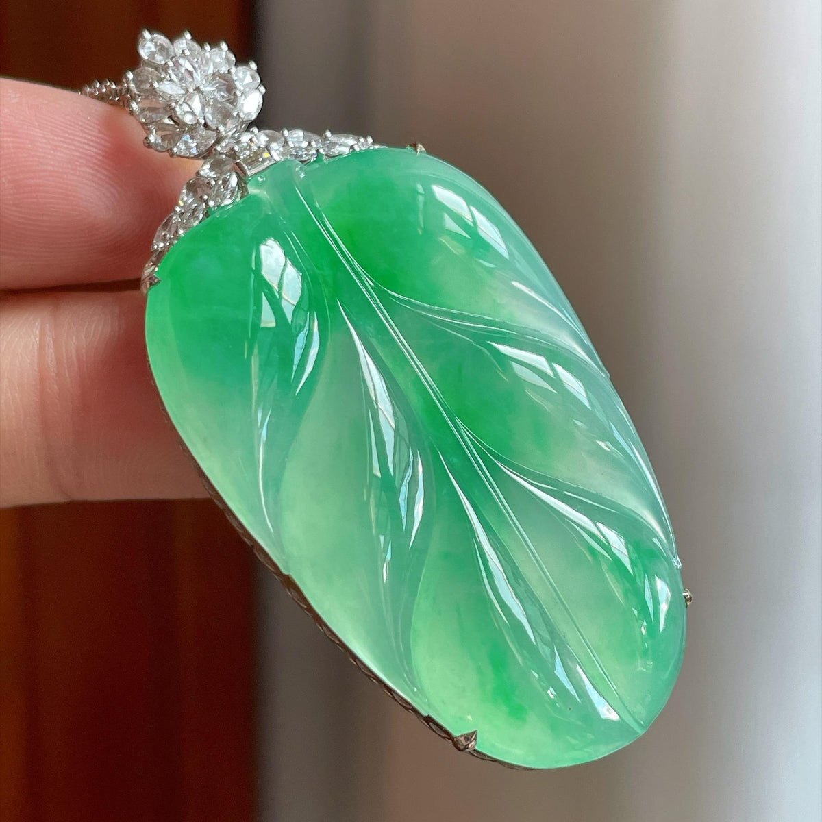 18K金镶冰种带色玉叶挂件（yc771661）