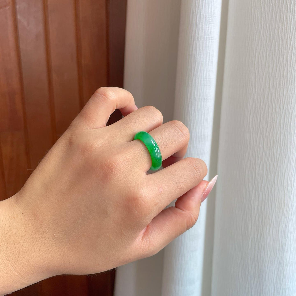 糯冰阳绿翡翠戒圈（yc259090）