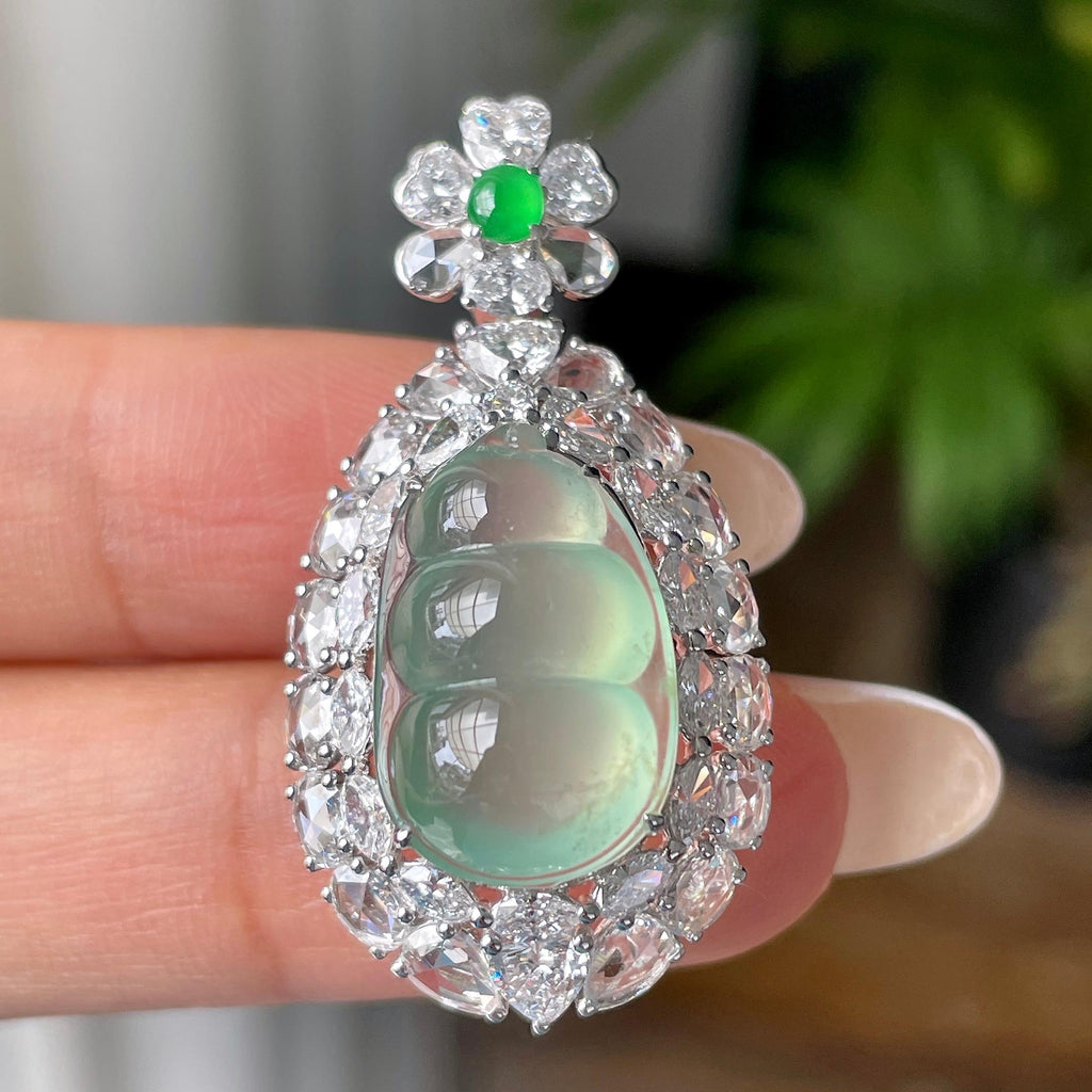 18k金钻镶冰种晴水福豆吊坠            天然缅甸A货翡翠（yc402991）
