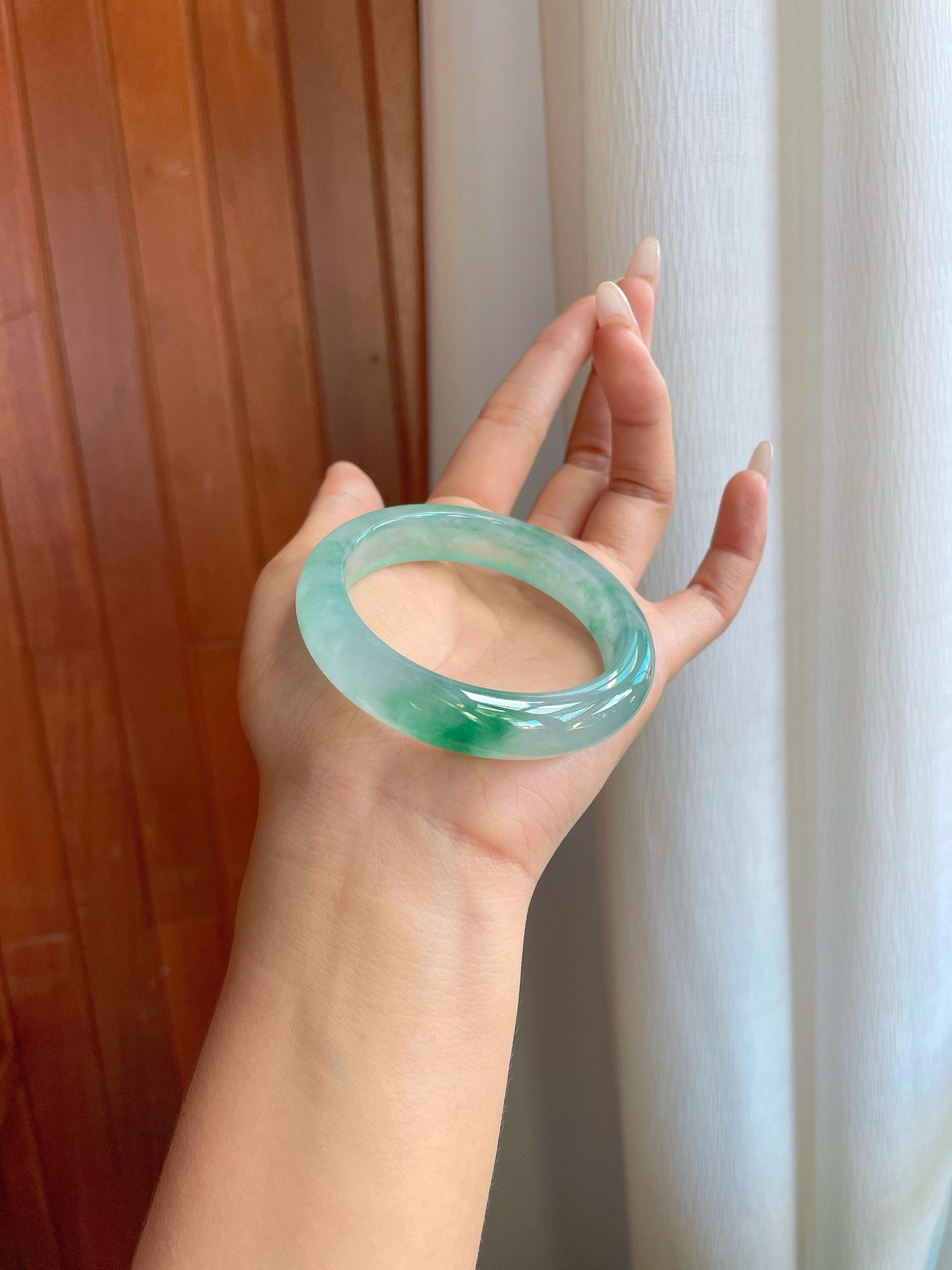 冰种晴水飘花翡翠平安镯（55.6mm）（yc268255）