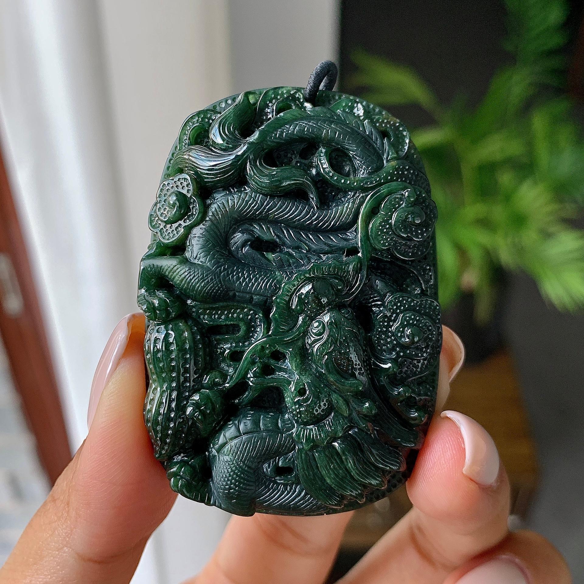 细糯种墨翠龙牌挂件（yc215127）