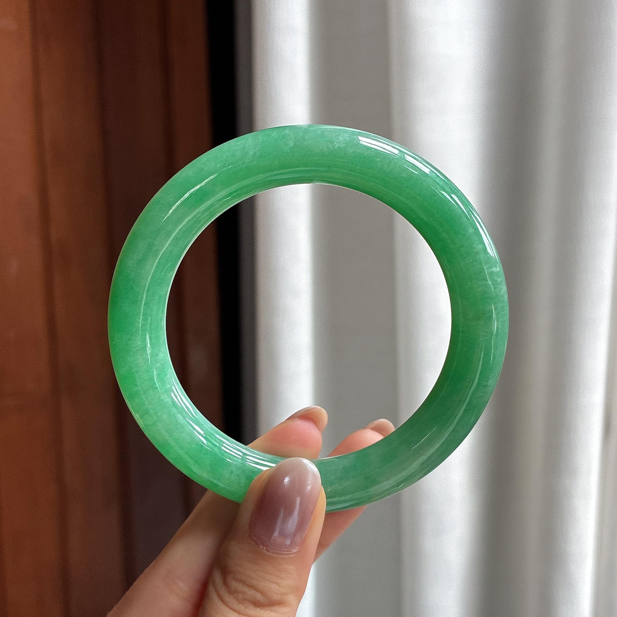 糯冰满绿圆条手镯 56圈 天然缅甸A货翡翠（yc525925）
