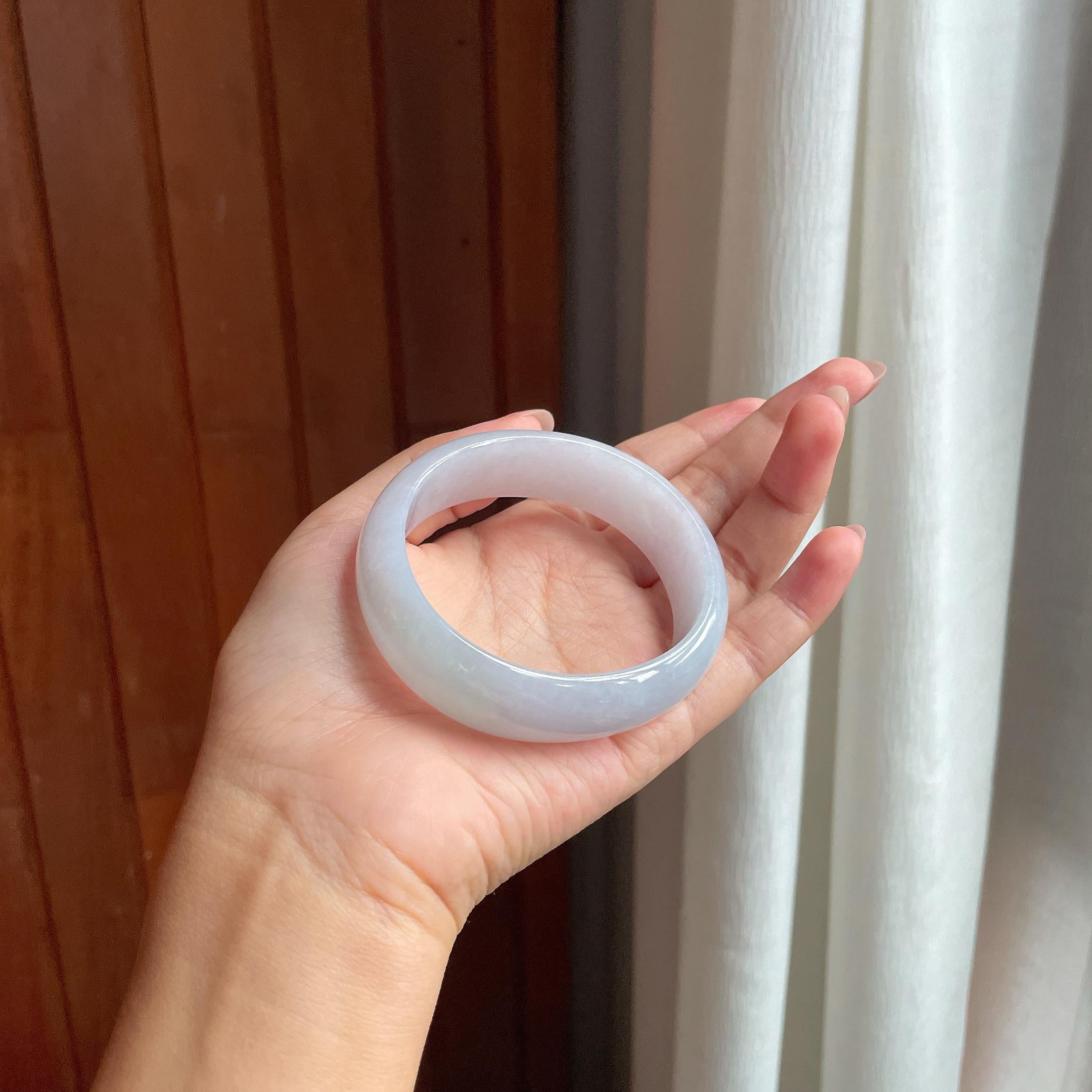 细糯种淡底色贵妃镯 55圈 天然缅甸Ａ货翡翠（yc497798）